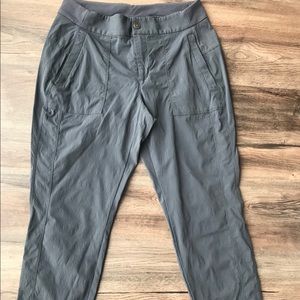 Athleta Gray Capris